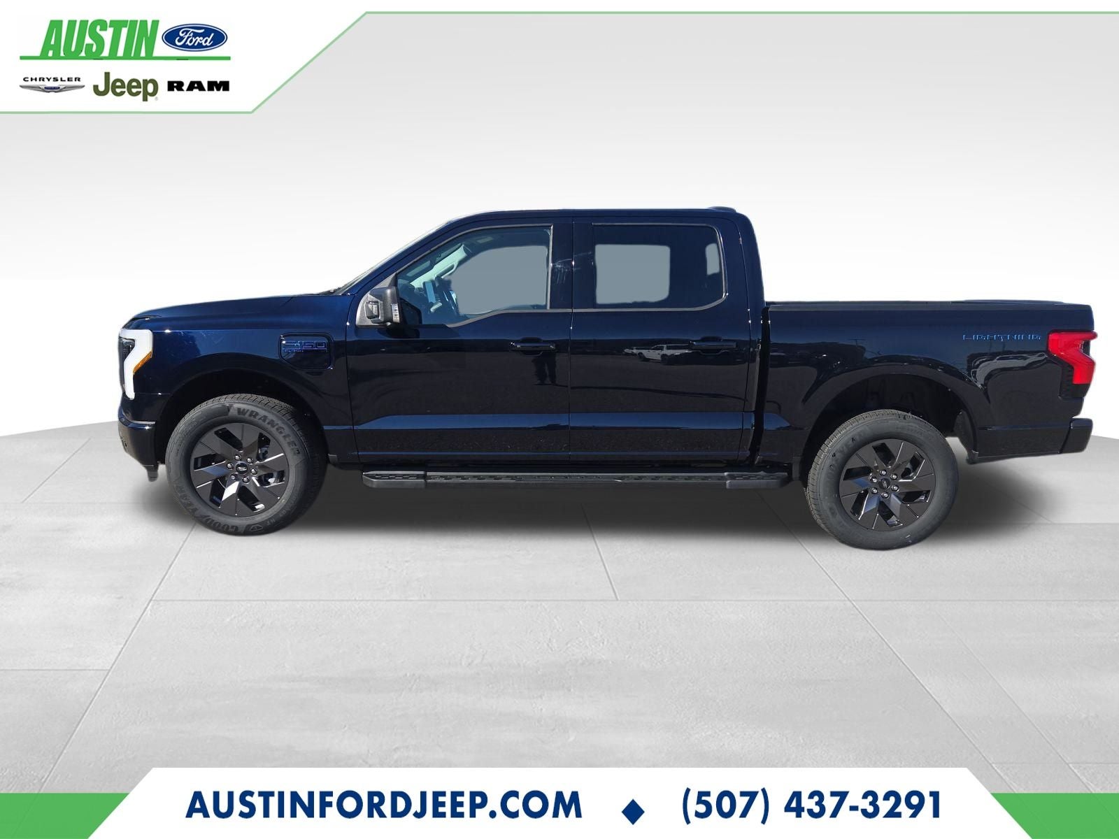 2025 Ford F-150 Lightning Flash