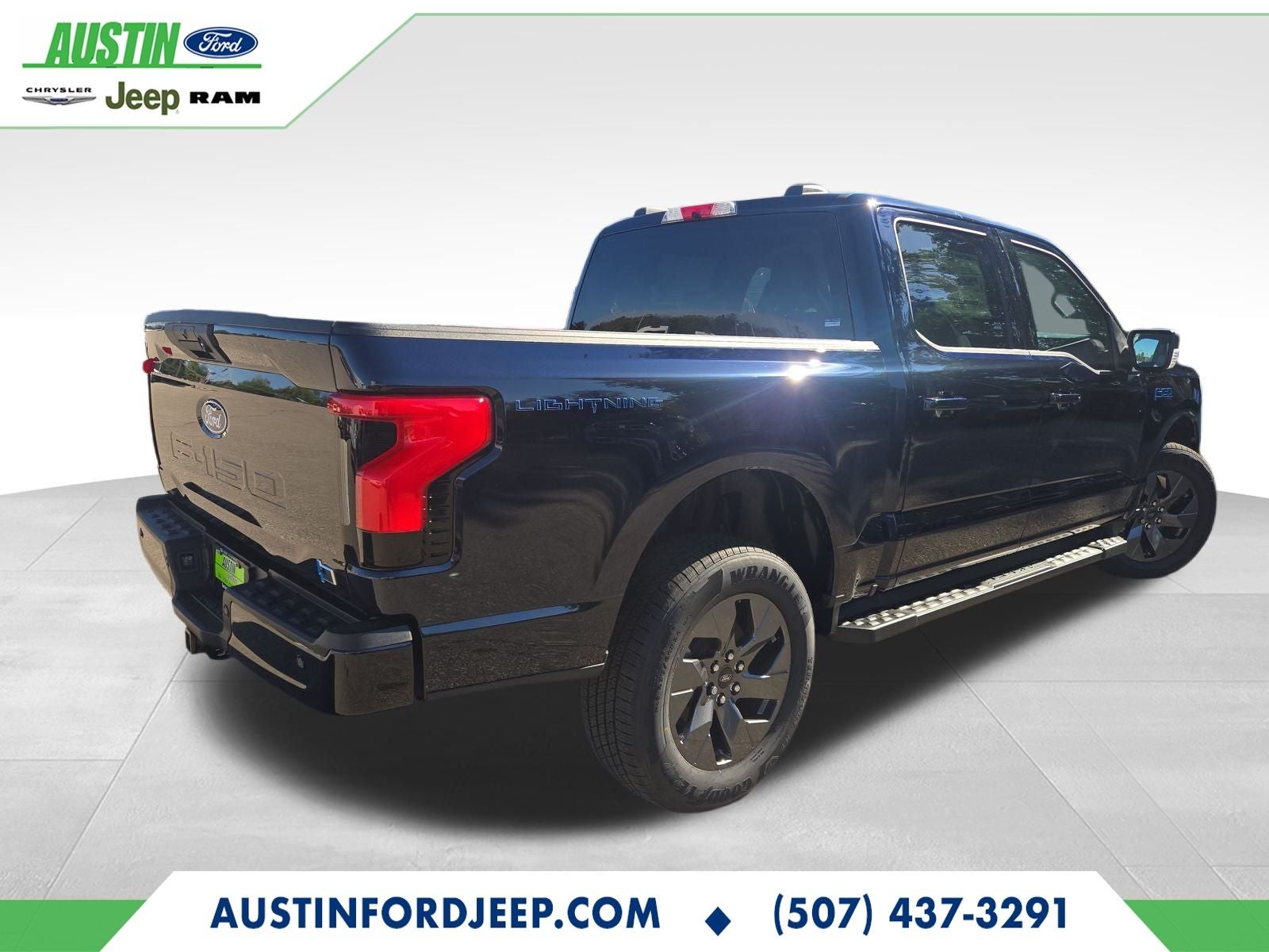 2025 Ford F-150 Lightning Flash