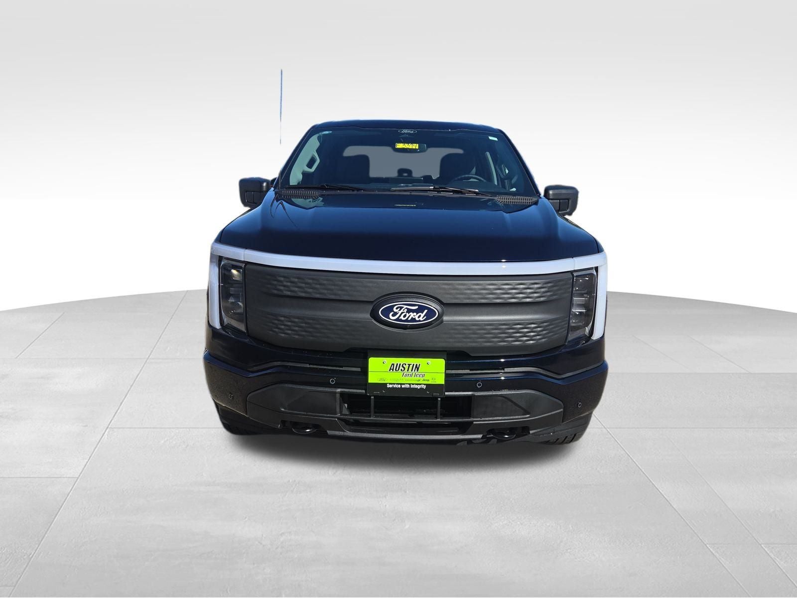 2025 Ford F-150 Lightning Flash