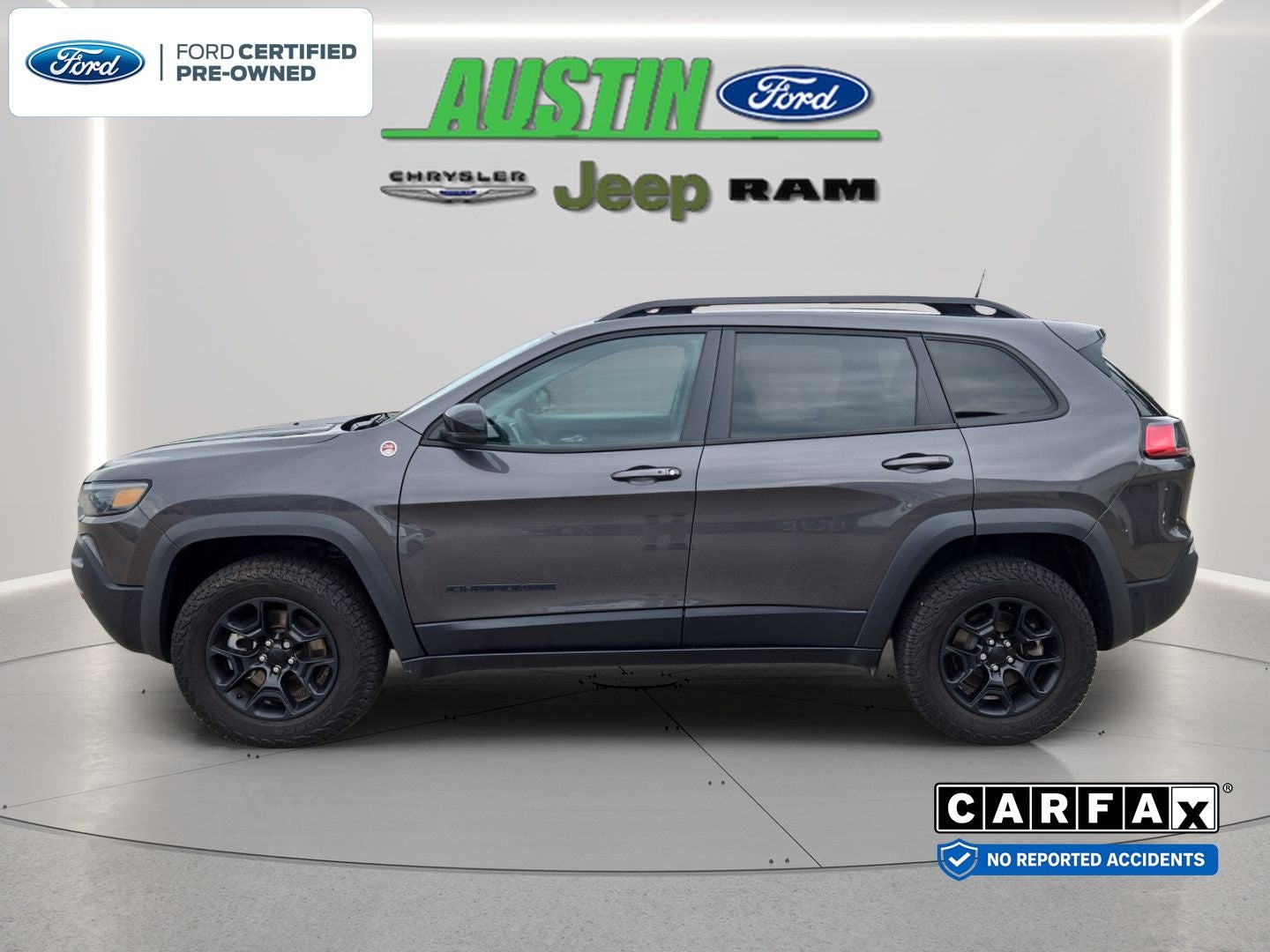 2023 Jeep Cherokee Trailhawk 4x4