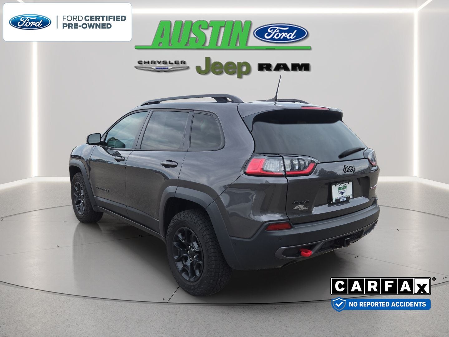 2023 Jeep Cherokee Trailhawk 4x4