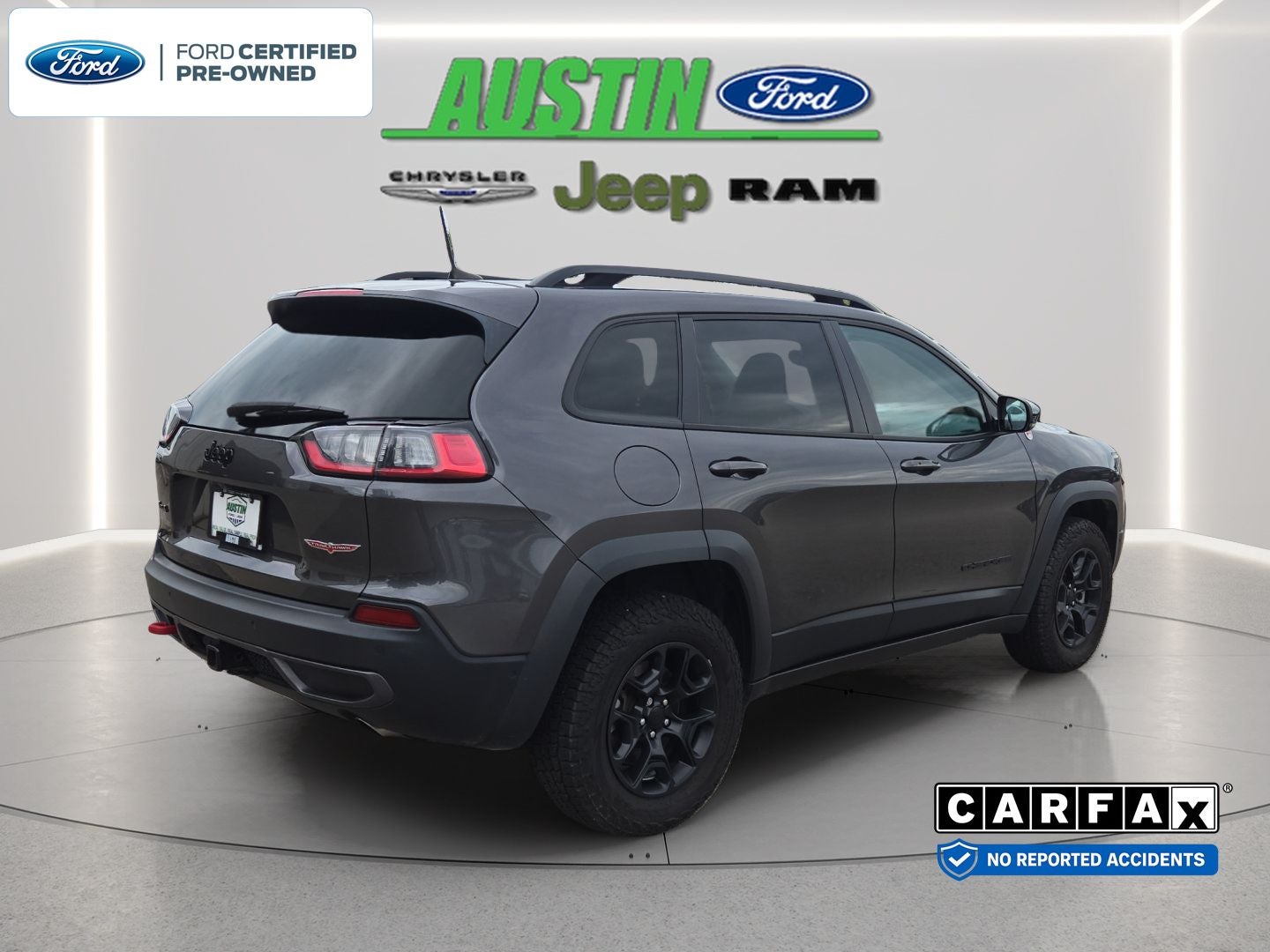 2023 Jeep Cherokee Trailhawk 4x4