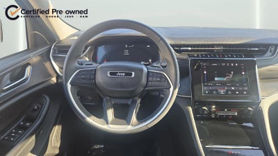 2023 Jeep Grand Cherokee Laredo 4x4