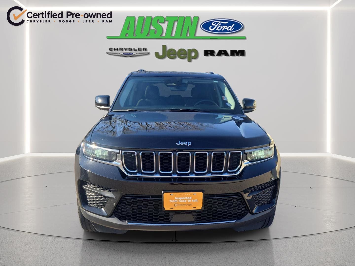 2023 Jeep Grand Cherokee Laredo 4x4