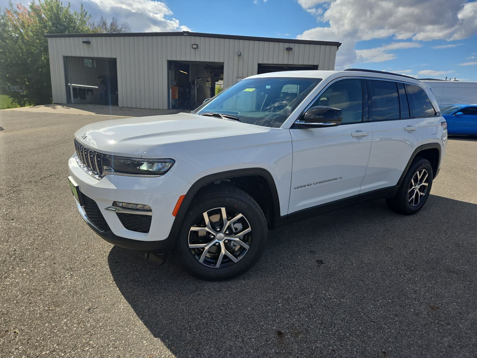 2025 Jeep Grand Cherokee GRAND CHEROKEE LIMITED 4X4