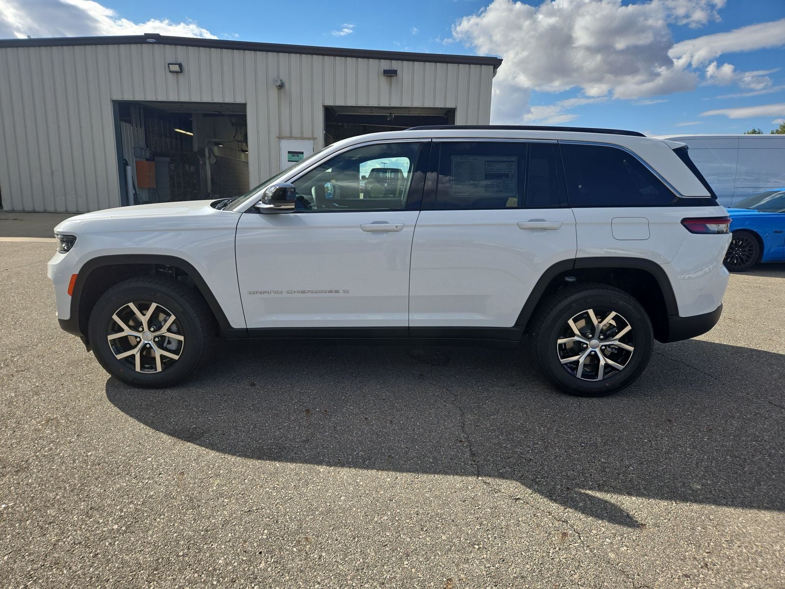 2025 Jeep Grand Cherokee GRAND CHEROKEE LIMITED 4X4