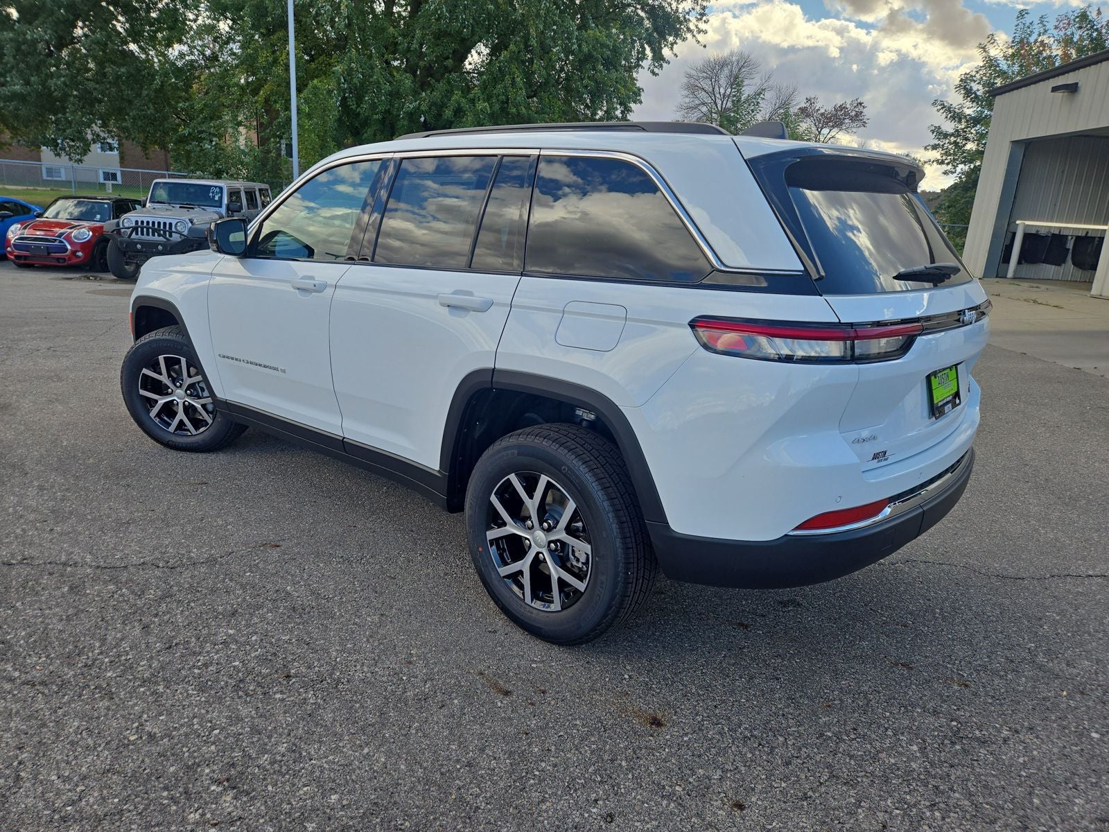 2025 Jeep Grand Cherokee GRAND CHEROKEE LIMITED 4X4