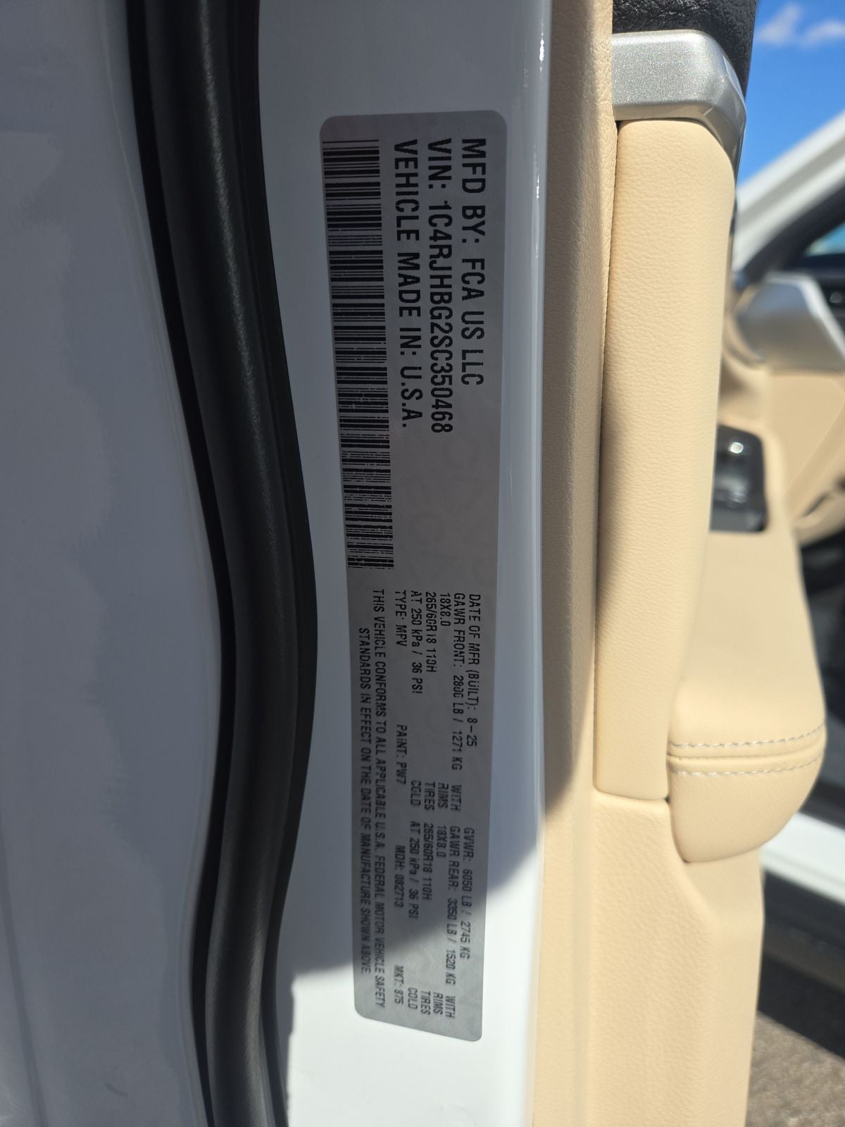 2025 Jeep Grand Cherokee GRAND CHEROKEE LIMITED 4X4