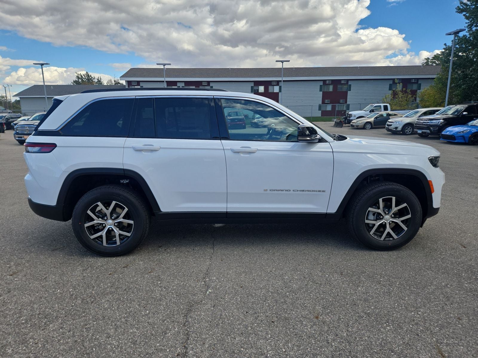 2025 Jeep Grand Cherokee GRAND CHEROKEE LIMITED 4X4