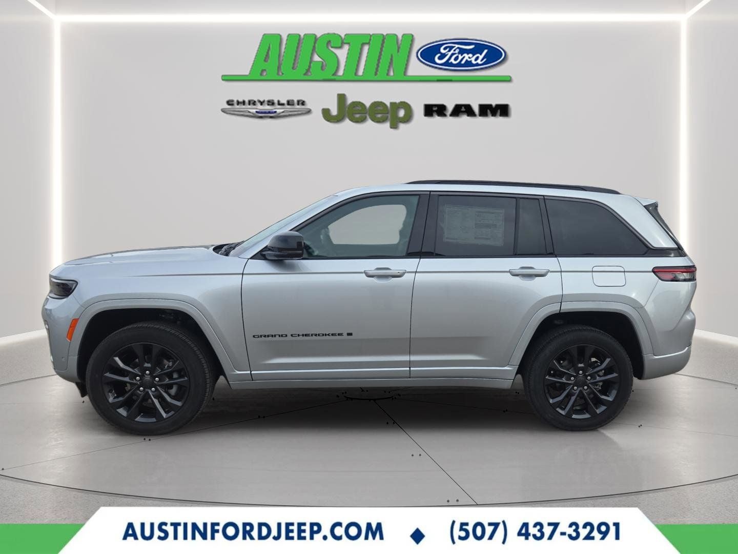 2026 Jeep Grand Cherokee GRAND CHEROKEE LIMITED RESERVE 4X4