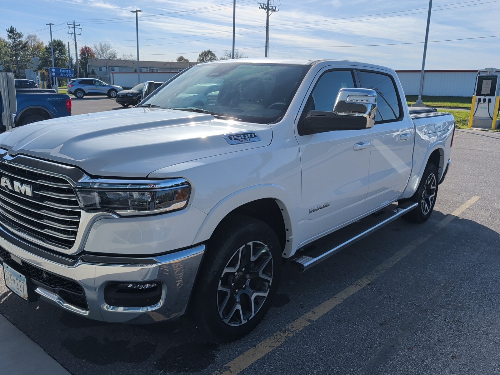 2025 RAM 1500 Laramie Crew Cab 4x4 5'7' Box