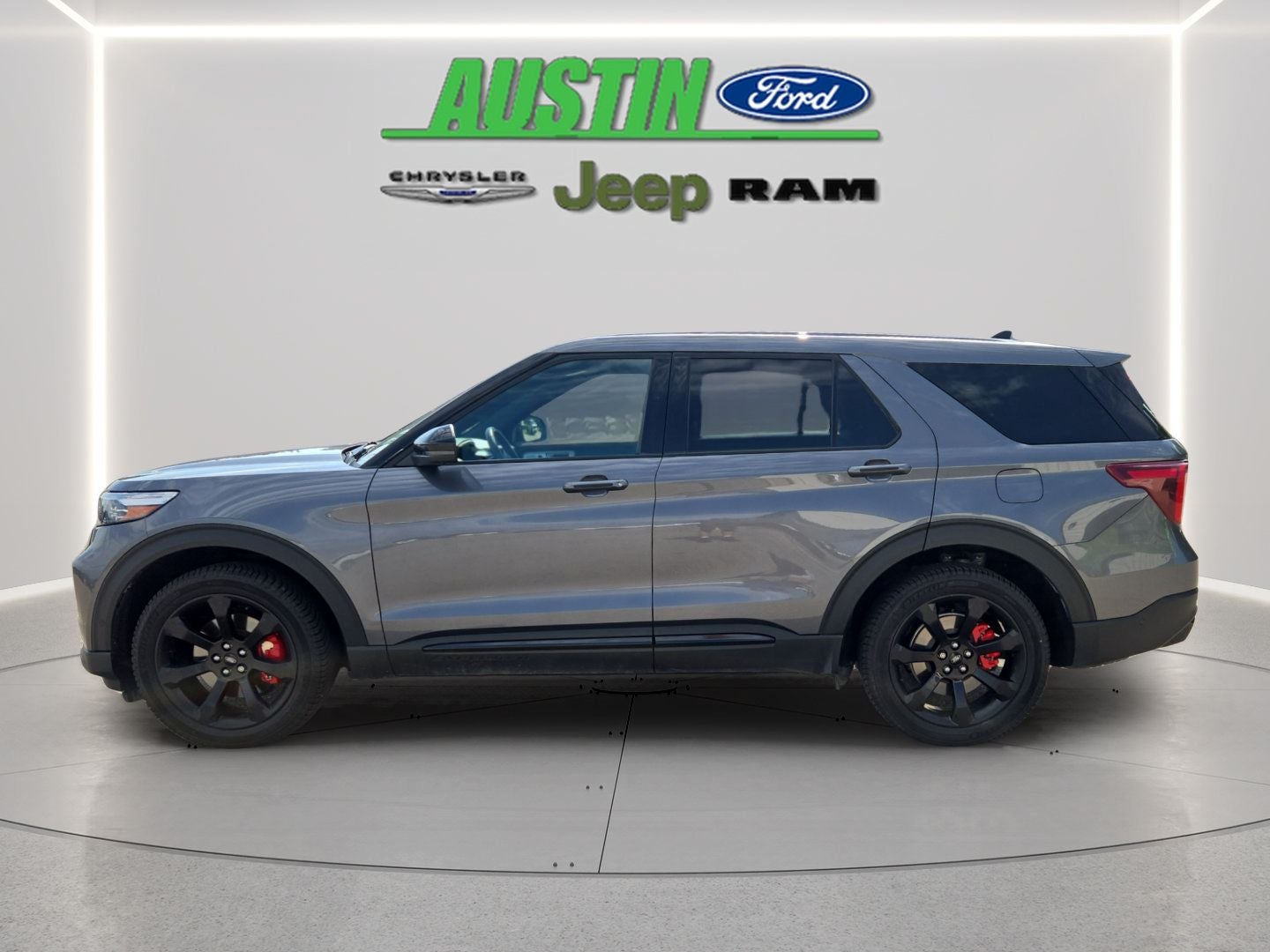 2021 Ford Explorer ST