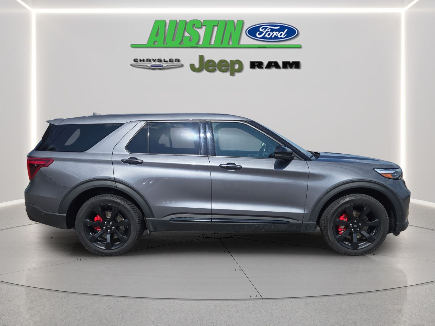 2021 Ford Explorer ST