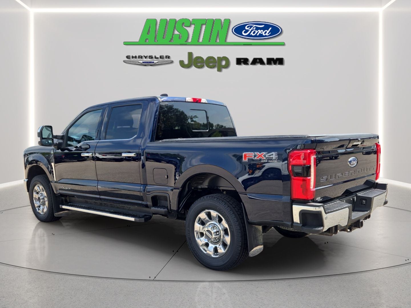 2023 Ford F-350 LARIAT