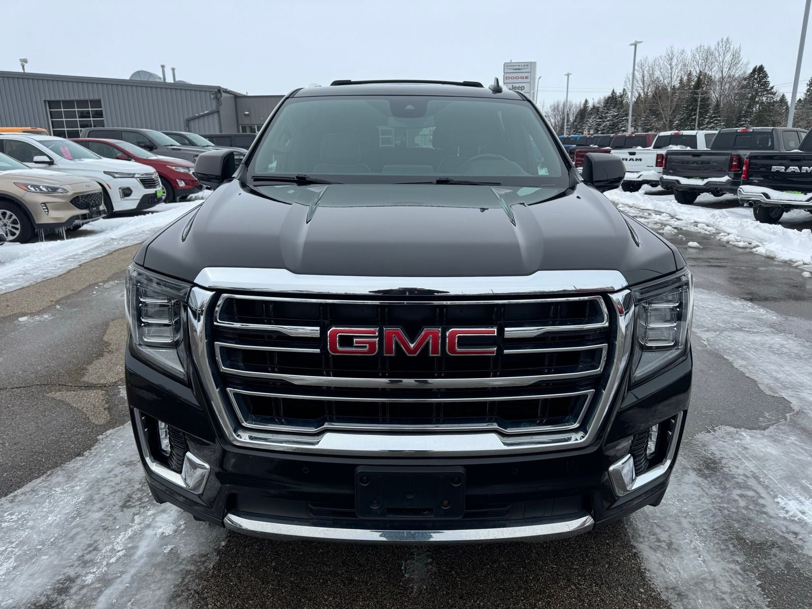 2023 GMC Yukon XL SLT