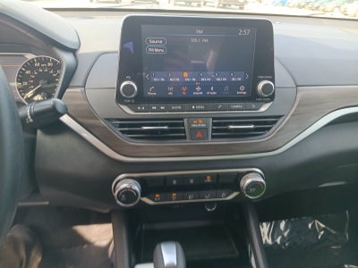 2024 Nissan Altima SV FWD