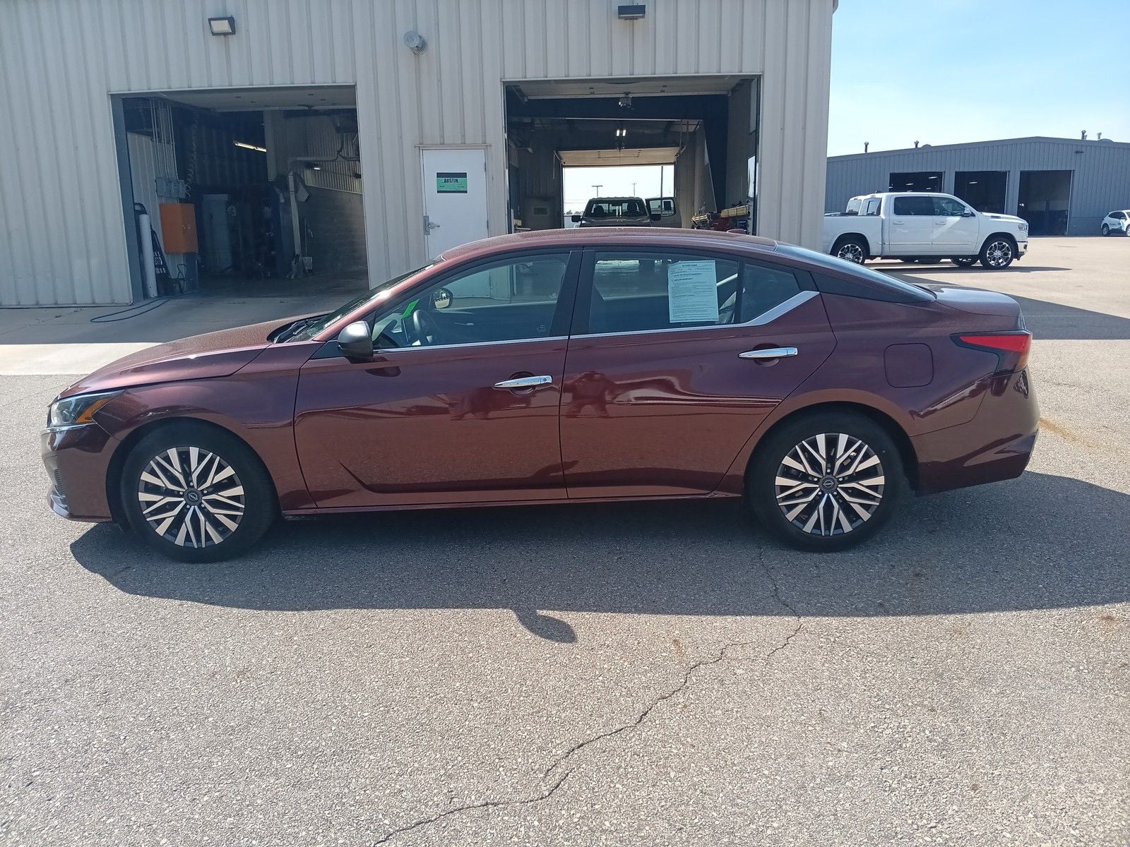 2024 Nissan Altima SV FWD