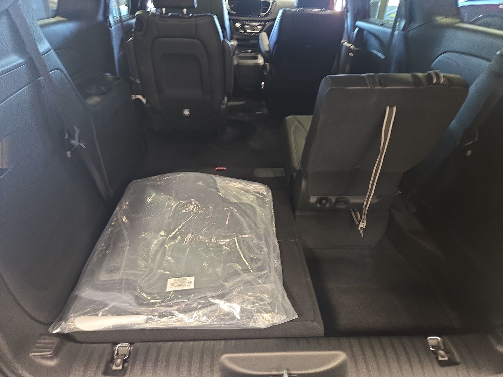 2025 Chrysler Pacifica PACIFICA SELECT