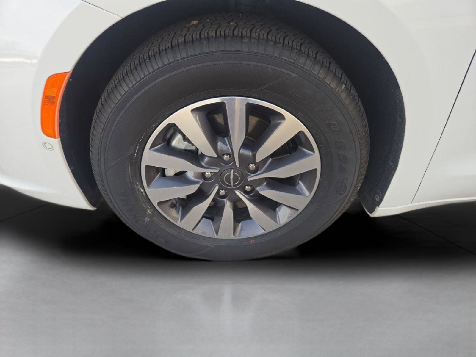 2022 Chrysler Pacifica Hybrid Touring L