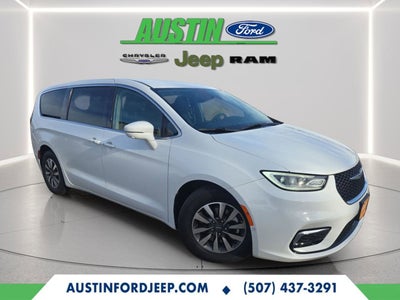 2022 Chrysler Pacifica Hybrid Touring L