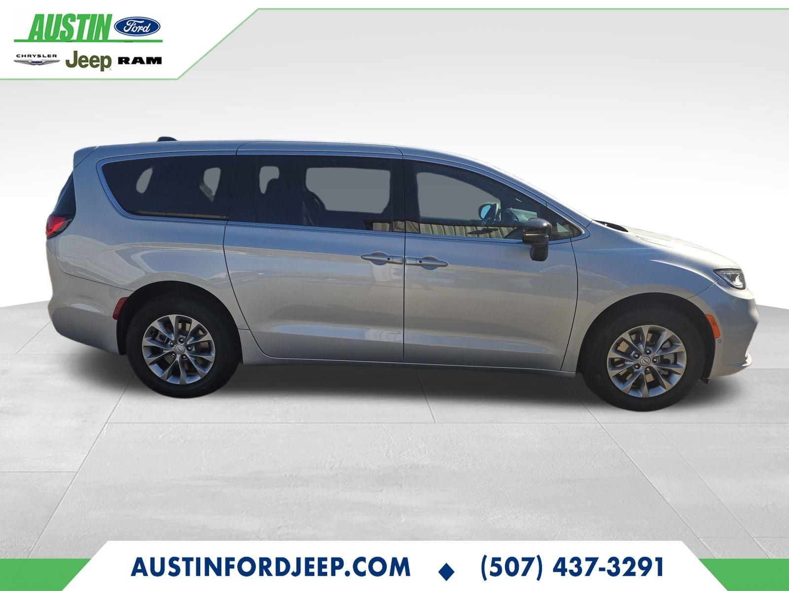 2026 Chrysler Pacifica PACIFICA SELECT AWD