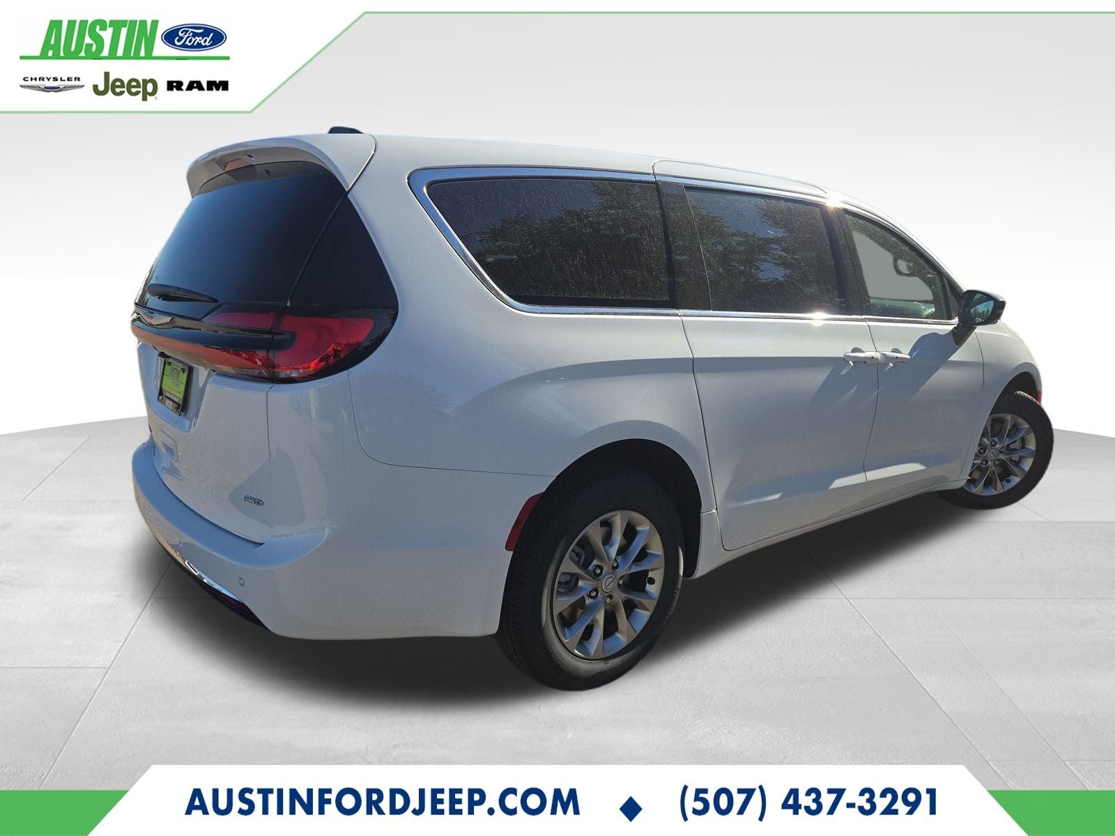 2026 Chrysler Pacifica PACIFICA SELECT AWD