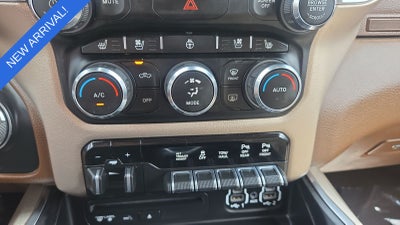 2019 RAM 3500 Laramie Crew Cab 4x4 8' Box