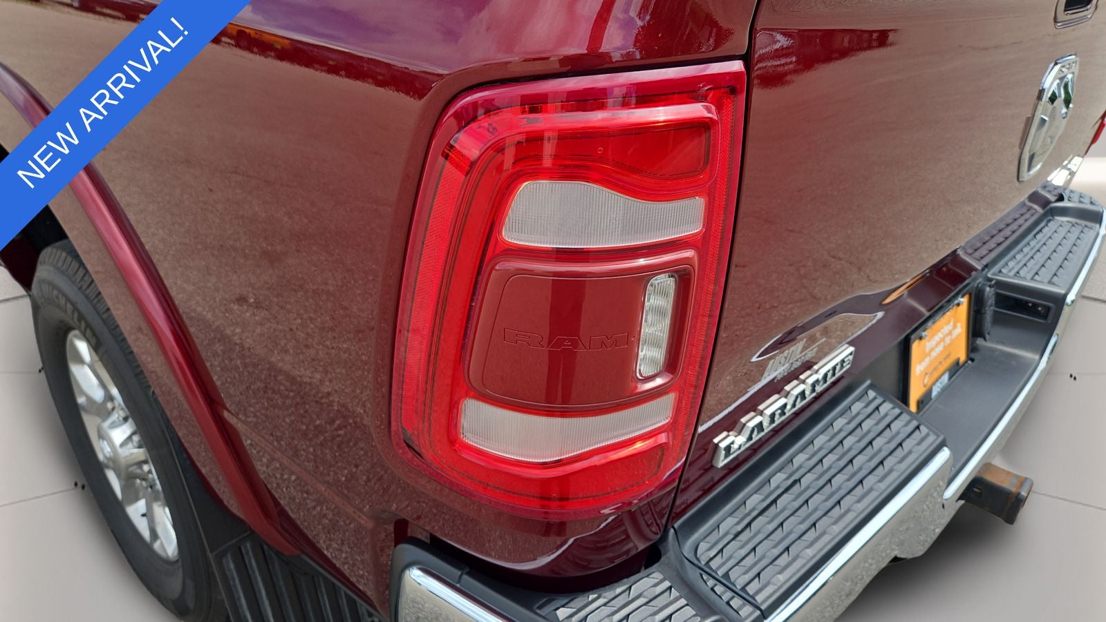 2019 RAM 3500 Laramie Crew Cab 4x4 8' Box