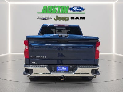 2022 Chevrolet Silverado 1500 4WD Crew Cab Standard Bed LT