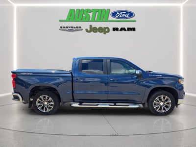 2022 Chevrolet Silverado 1500 4WD Crew Cab Standard Bed LT