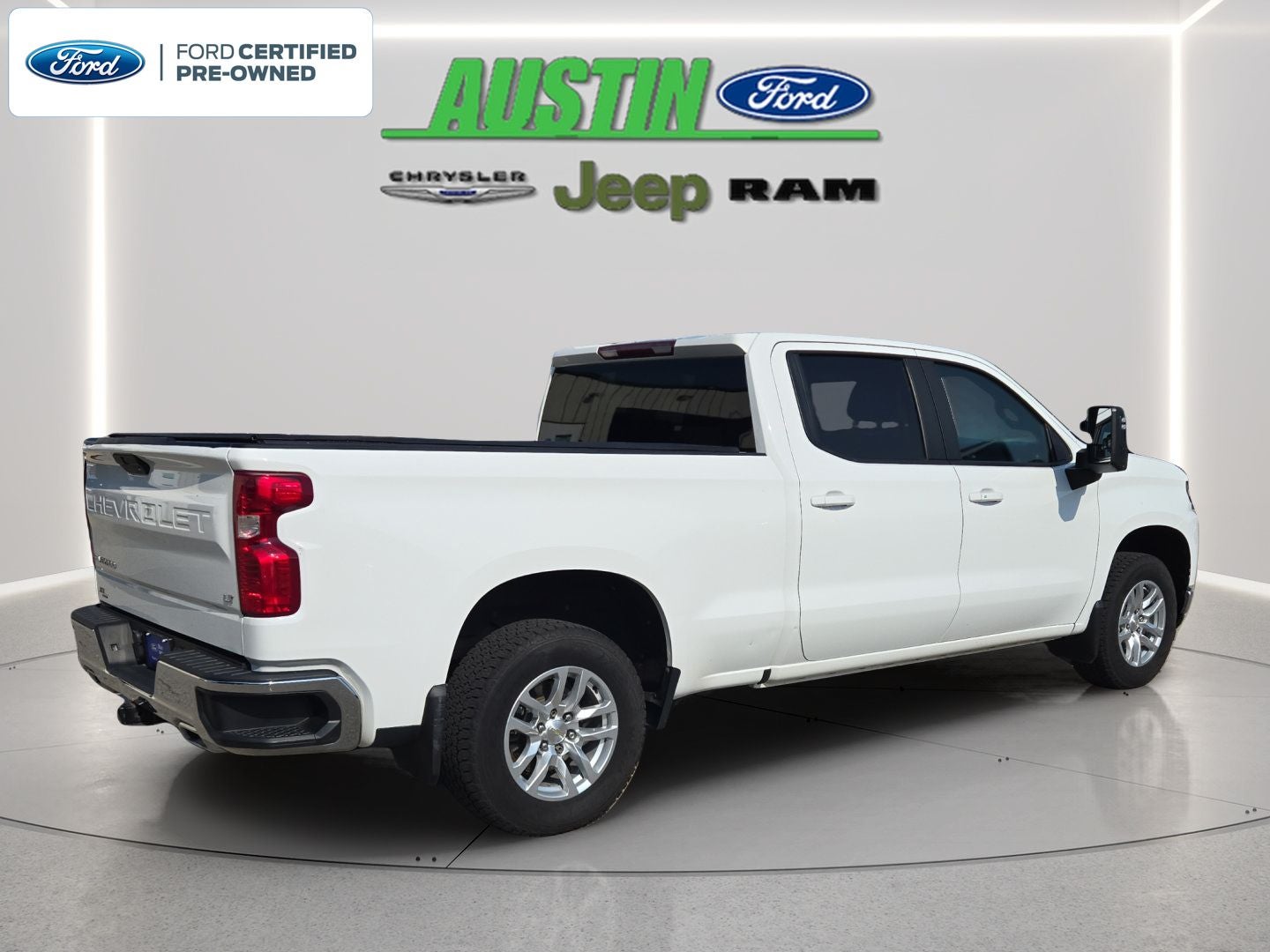 2020 Chevrolet Silverado 1500 4WD Crew Cab Standard Bed LT