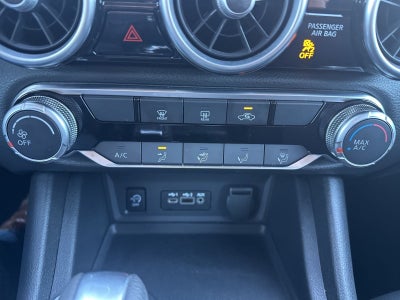 2024 Nissan Sentra SV Xtronic CVT