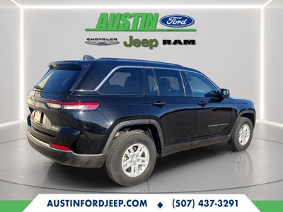 2023 Jeep Grand Cherokee Laredo