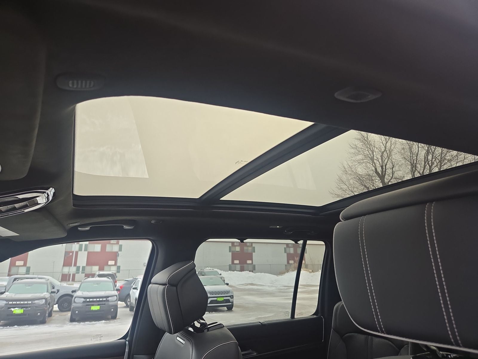 2023 Jeep Grand Wagoneer Series II