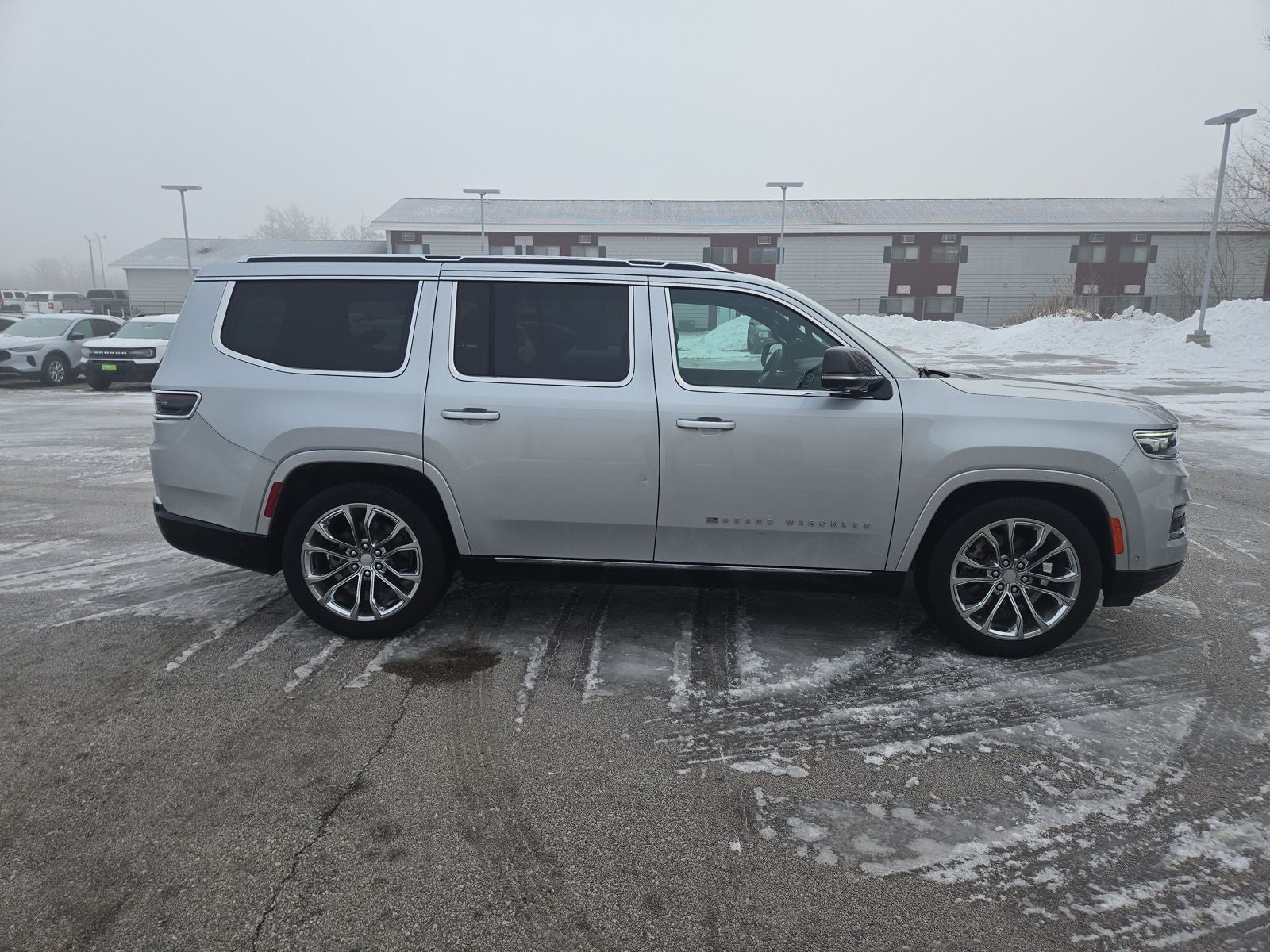 2023 Jeep Grand Wagoneer Series II