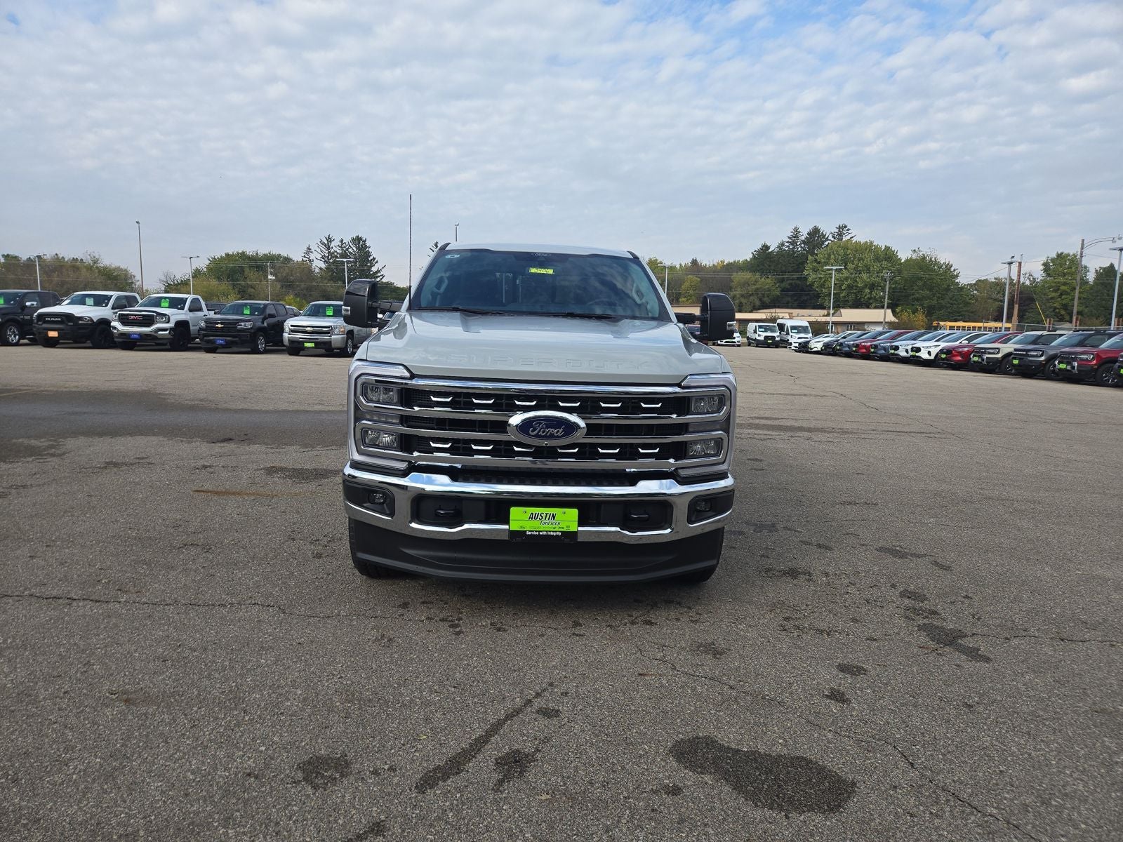 2026 Ford F-350SD Lariat
