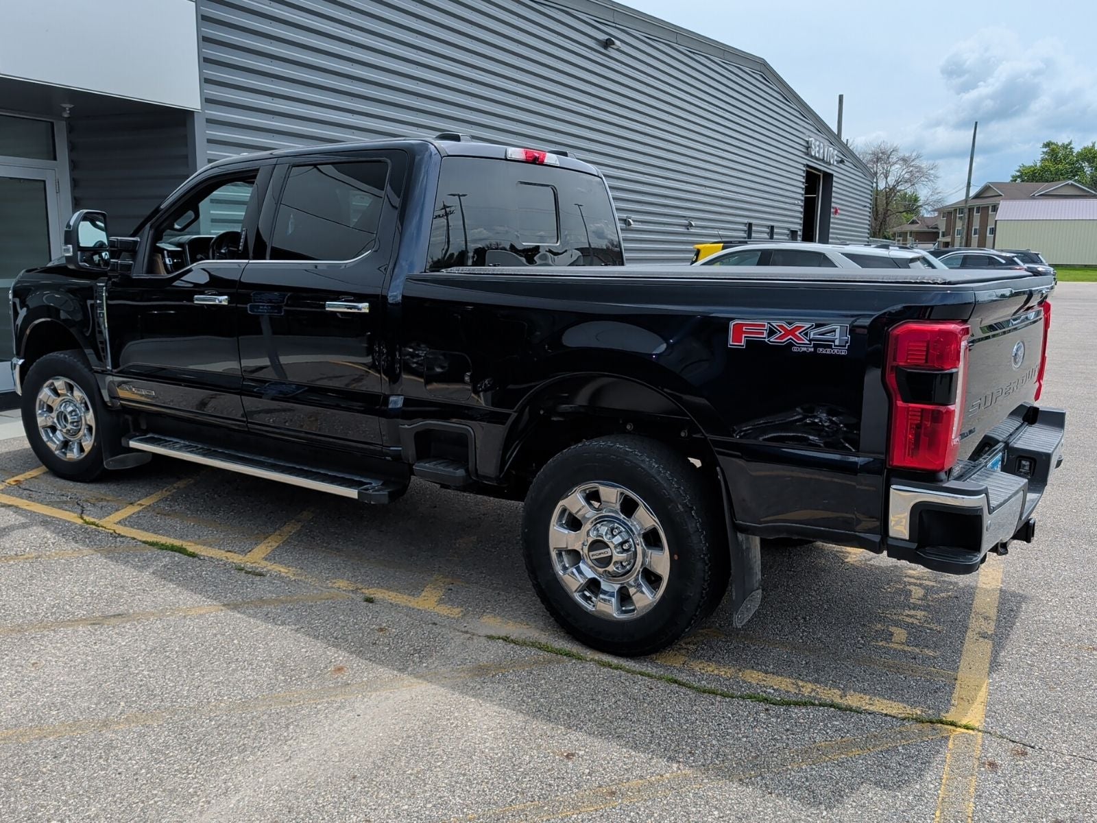 2023 Ford F-350SD Lariat