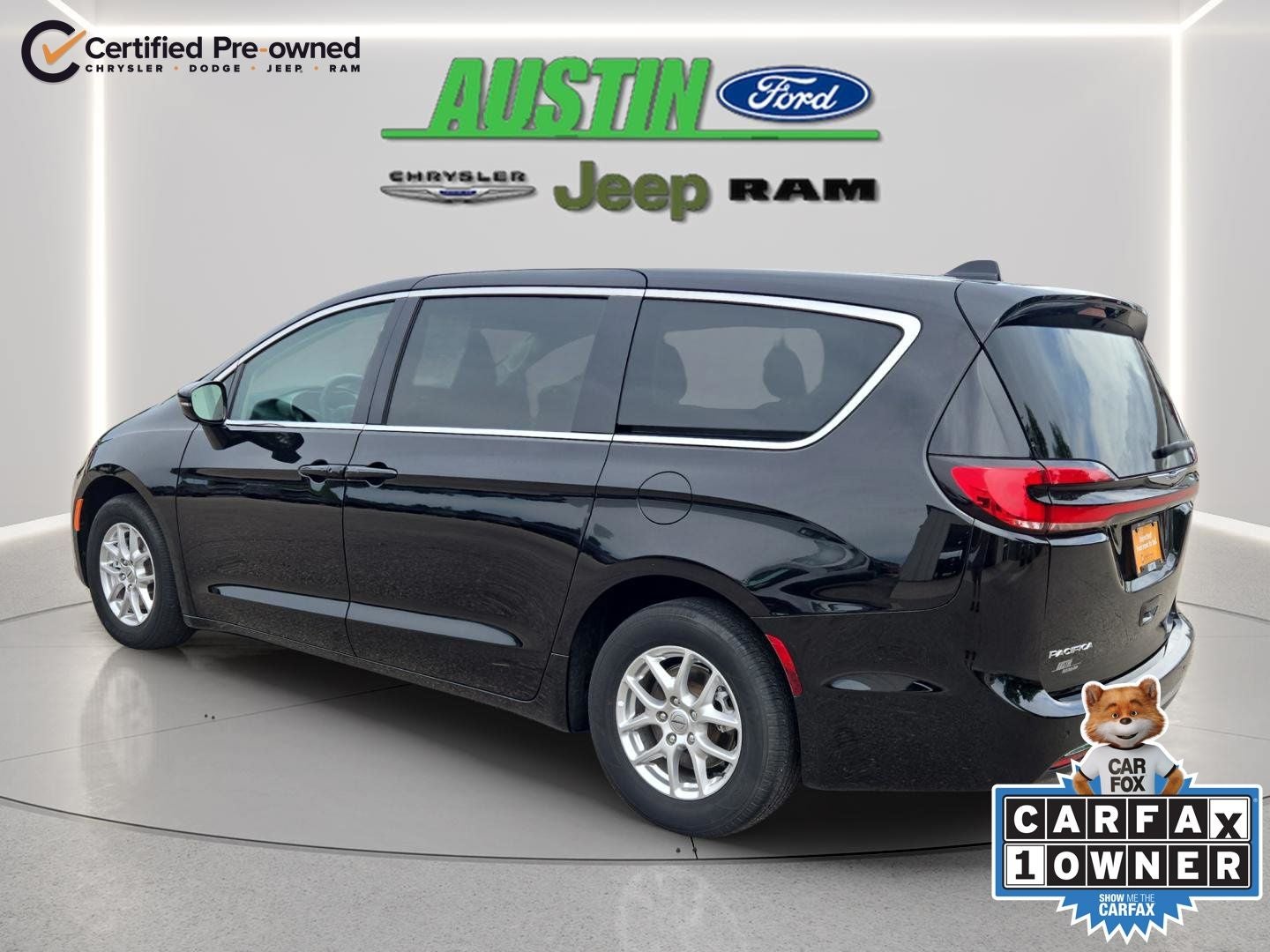 2024 Chrysler Pacifica Touring L