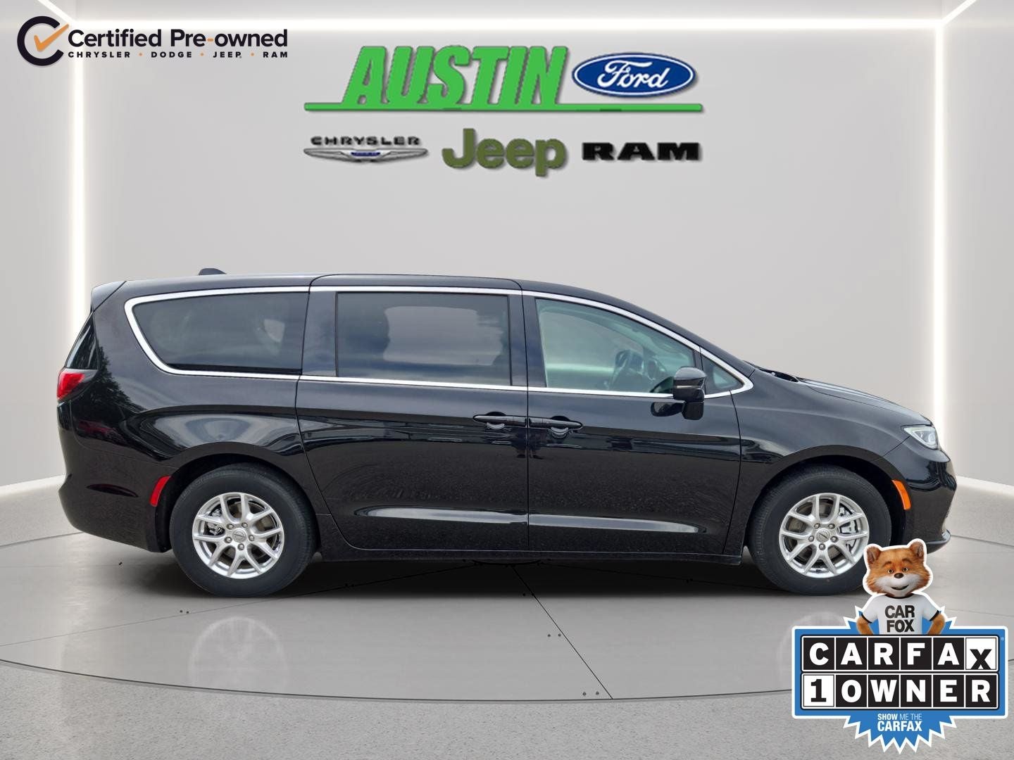 2024 Chrysler Pacifica Touring L