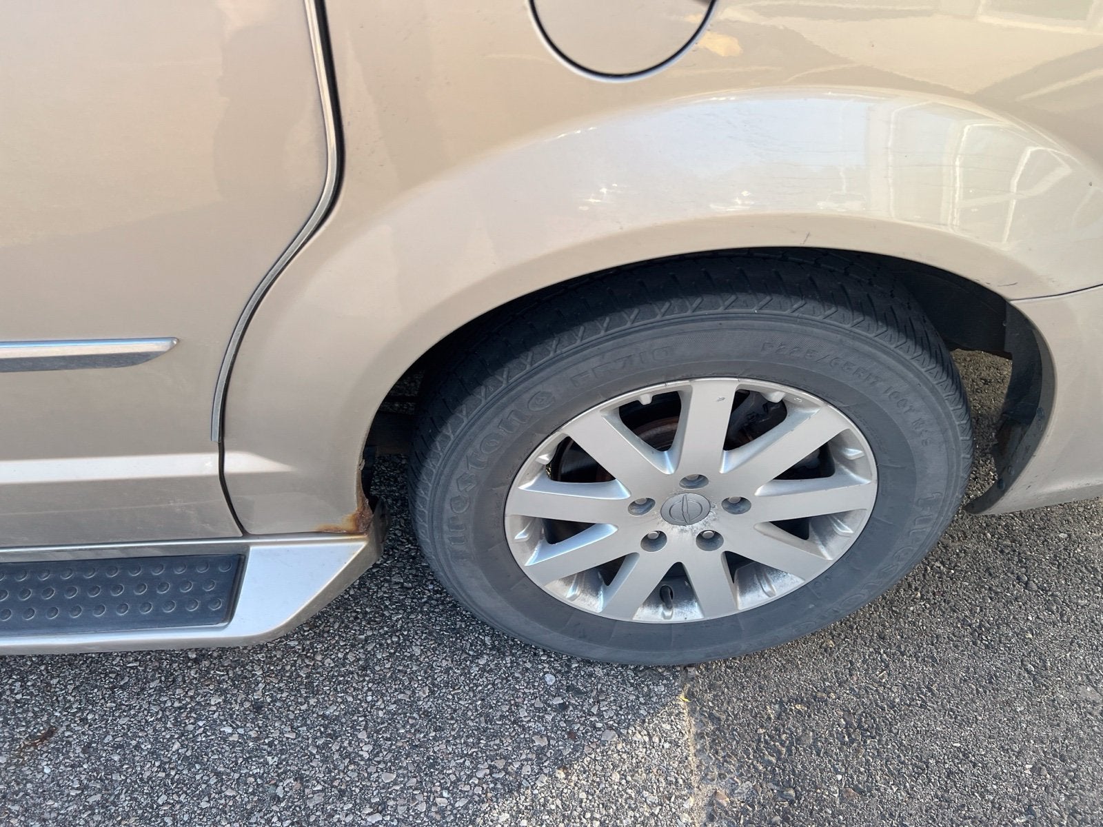 2012 Chrysler Town & Country Touring-L