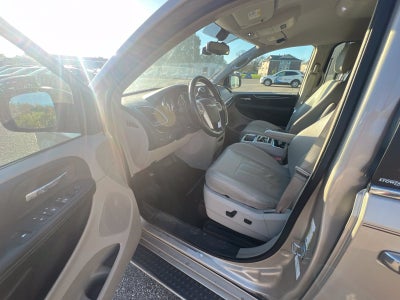2012 Chrysler Town & Country Touring-L