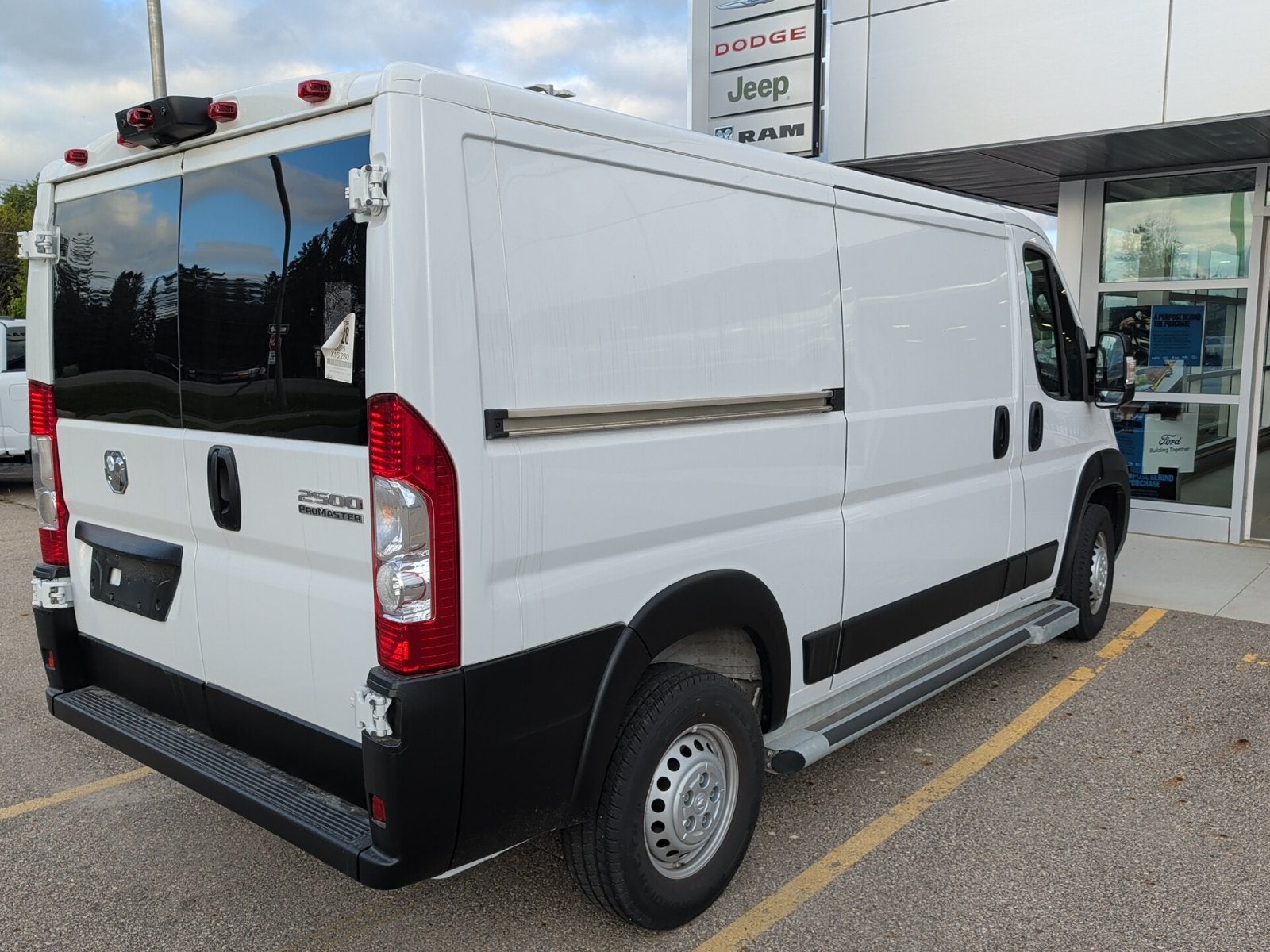 2025 RAM ProMaster 2500 Base