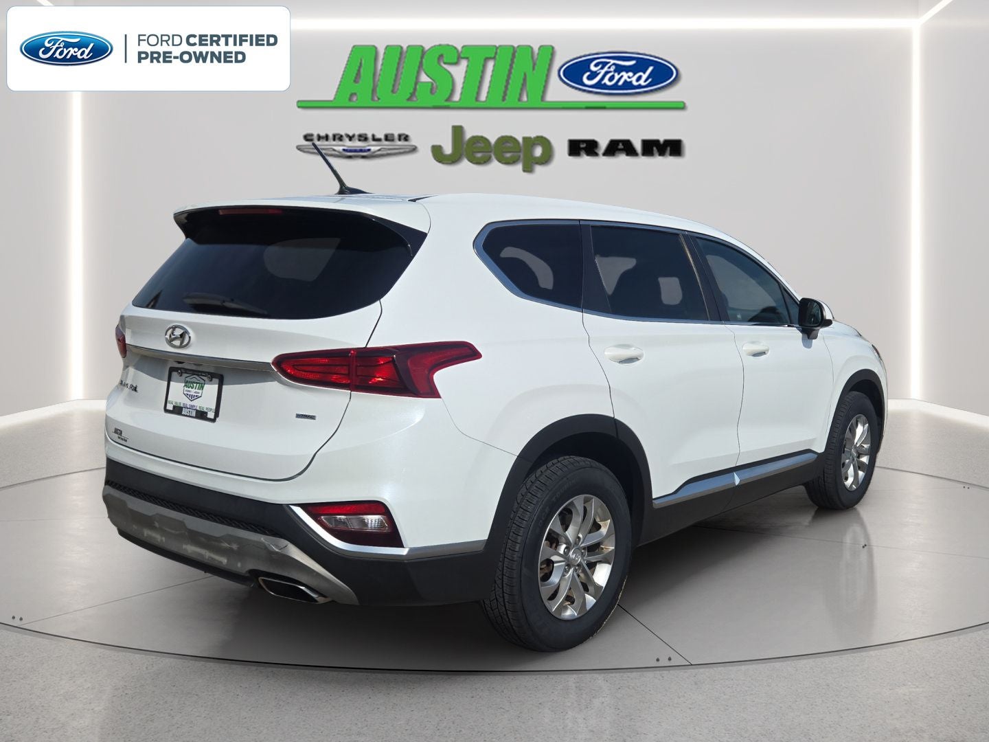 2019 Hyundai Santa Fe SE