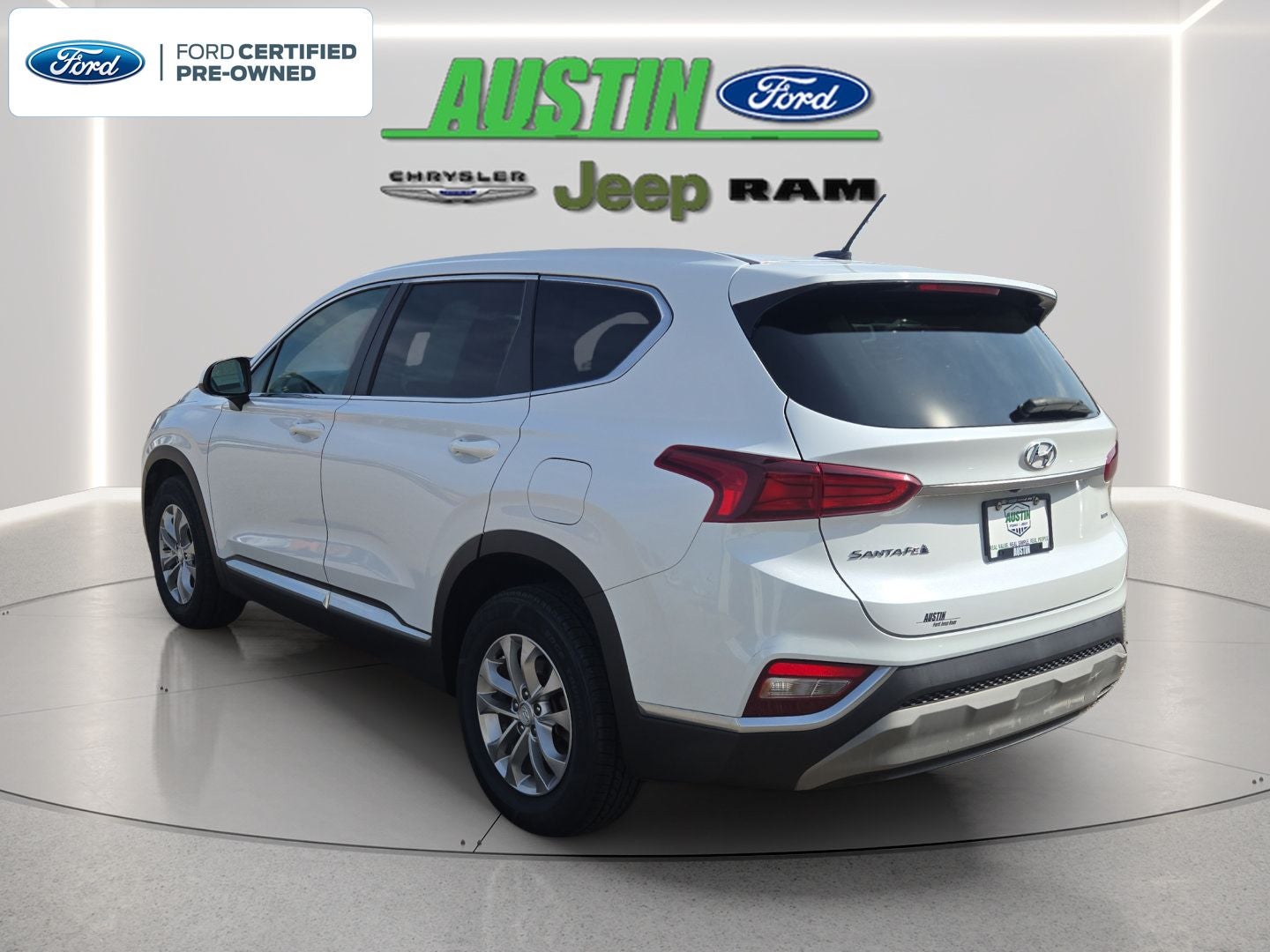2019 Hyundai Santa Fe SE