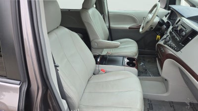 2012 Toyota Sienna XLE 7 Passenger