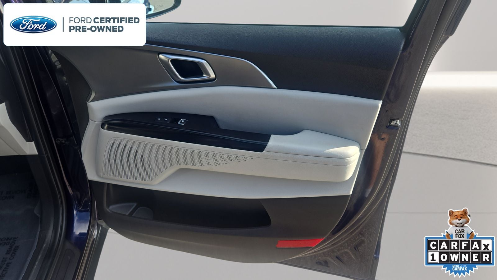 2023 Kia Carnival LX Seat Package