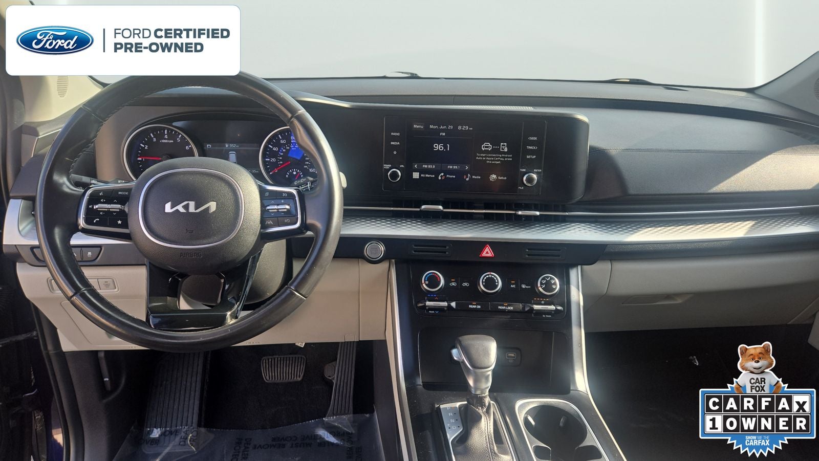 2023 Kia Carnival LX Seat Package